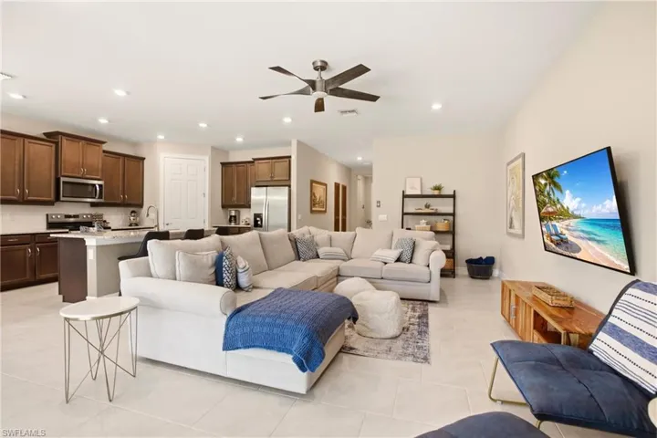 844 Heather Lake Ave, Cape Coral, Florida 33993