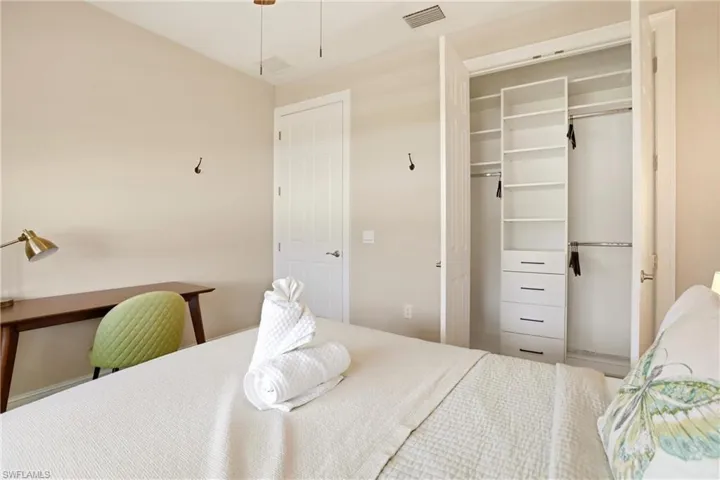 844 Heather Lake Ave, Cape Coral, Florida 33993
