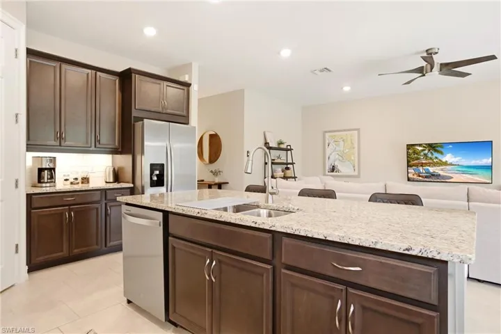 844 Heather Lake Ave, Cape Coral, Florida 33993