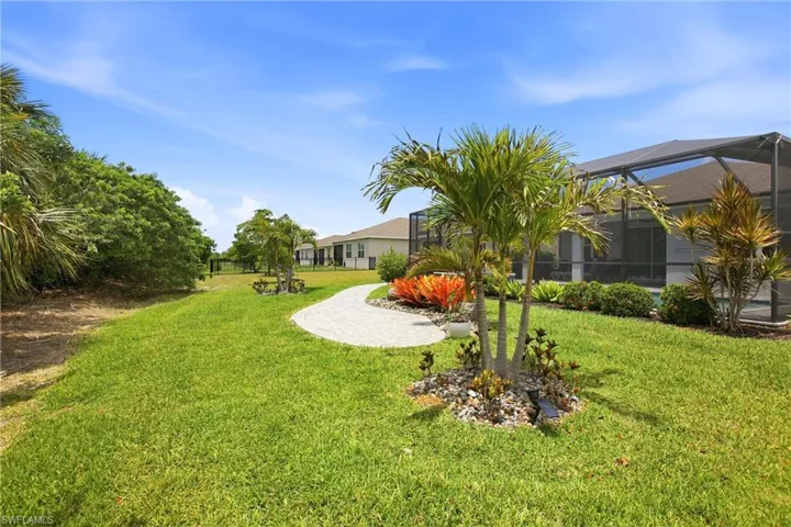 844 Heather Lake Ave, Cape Coral, Florida 33993