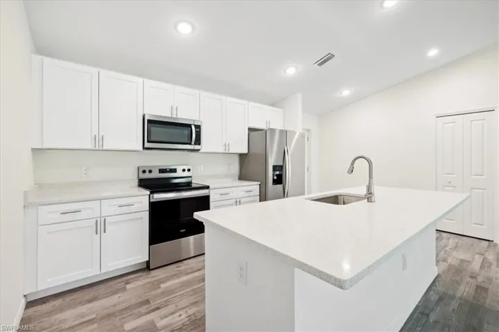 1813 NW 16th  TER, Cape Coral, FL 33993