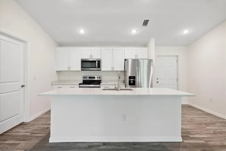 1813 NW 16th  TER, Cape Coral, FL 33993