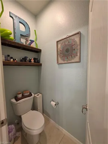 Master Bathroom John Room