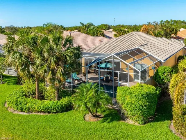 7654  Hernando  CT, Naples, FL 34114