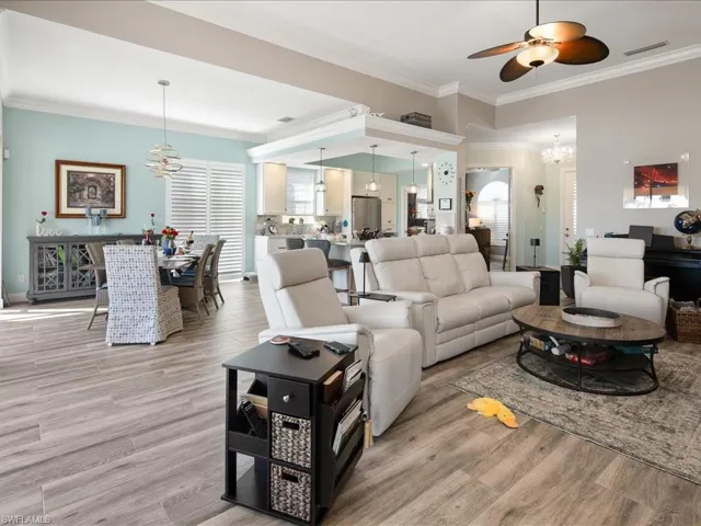 7654  Hernando  CT, Naples, FL 34114