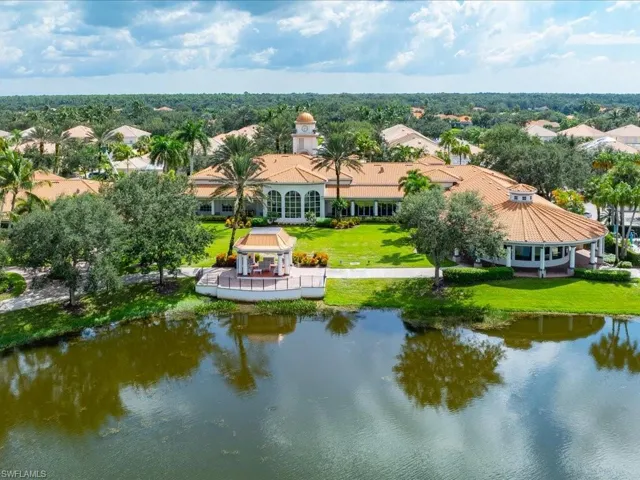 7654  Hernando  CT, Naples, FL 34114