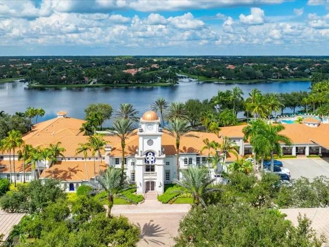 7654  Hernando  CT, Naples, FL 34114