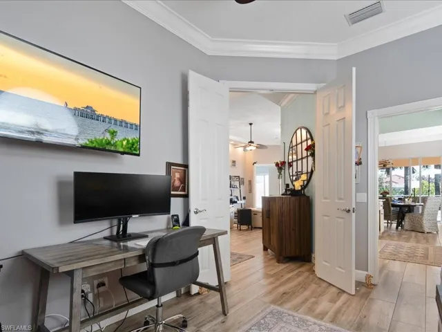 7654  Hernando  CT, Naples, FL 34114