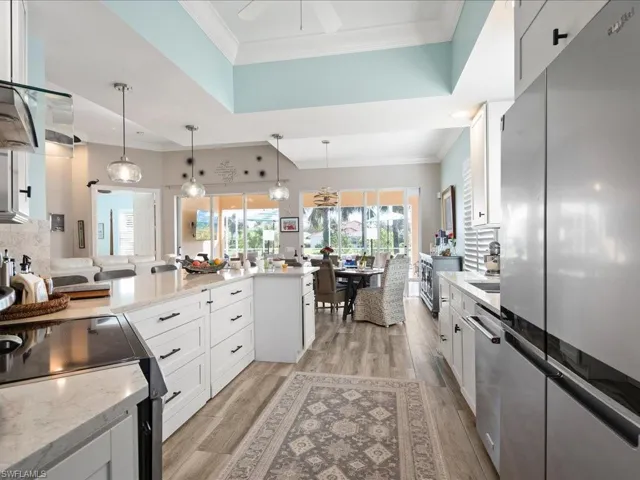 7654  Hernando  CT, Naples, FL 34114