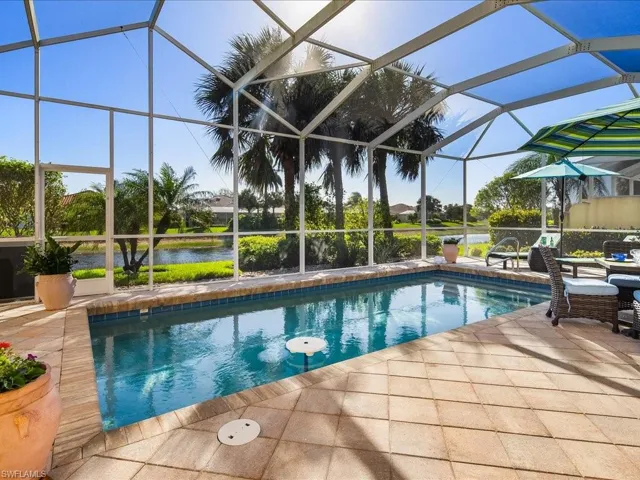 7654  Hernando  CT, Naples, FL 34114