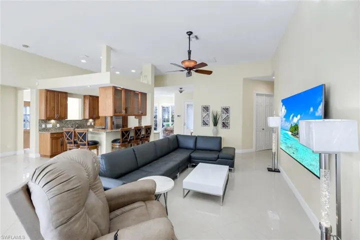 3112 Dominica Way, Naples, Florida 34119