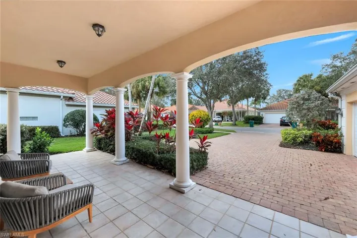 3112 Dominica Way, Naples, Florida 34119