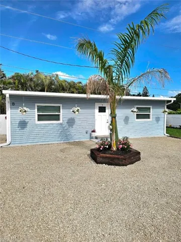 1130  Patterson  RD, Cape Coral, FL 33909