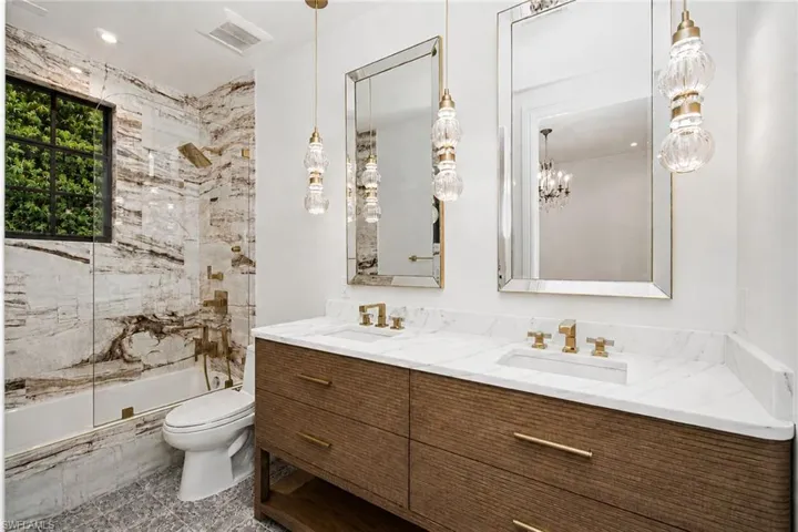 705 10th St S 202, Naples, Florida 34102