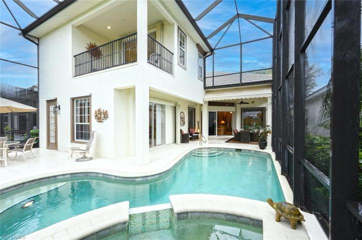 Beautiful Lanai Area with 2nd Floor Balcony