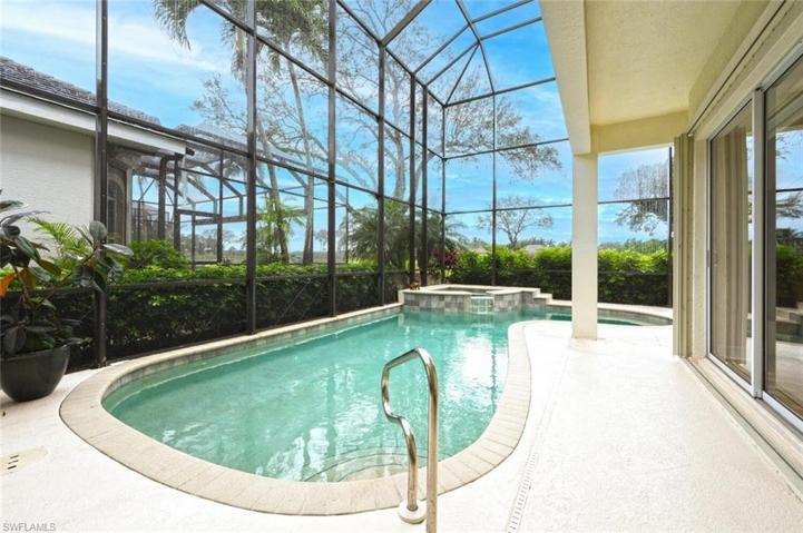 Pool with Spa
