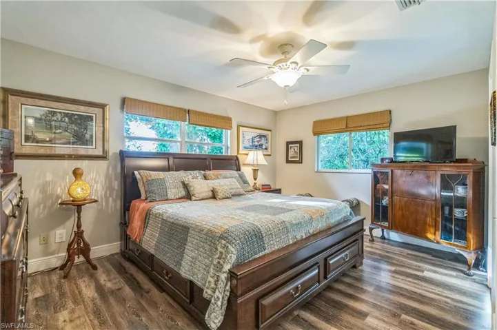 1440  14th NE AVE, Naples, FL 34120
