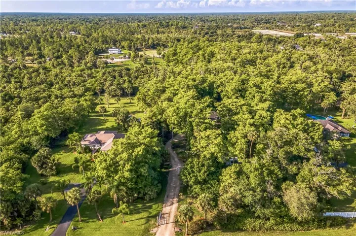 1440  14th NE AVE, Naples, FL 34120