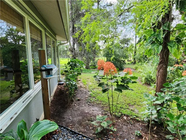 1440  14th NE AVE, Naples, FL 34120