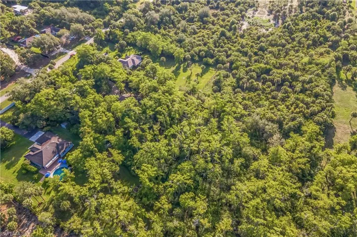 1440  14th NE AVE, Naples, FL 34120