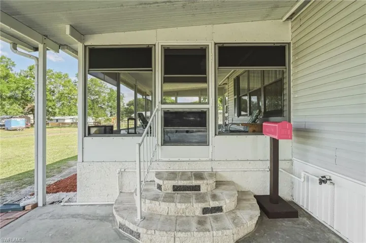 1586 Ne Grapefruit St, Arcadia, Florida 34266