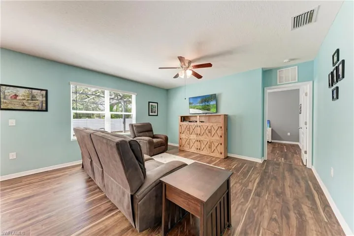 5809 71st St E, Palmetto, Florida 34221
