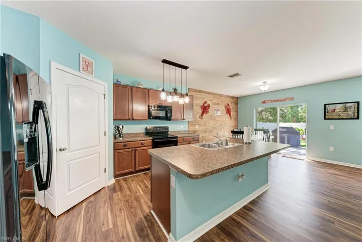 5809 71st St E, Palmetto, Florida 34221