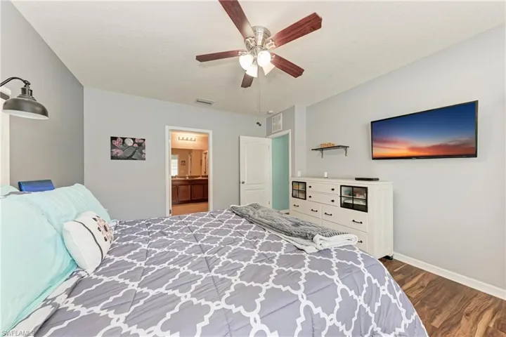 5809 71st St E, Palmetto, Florida 34221