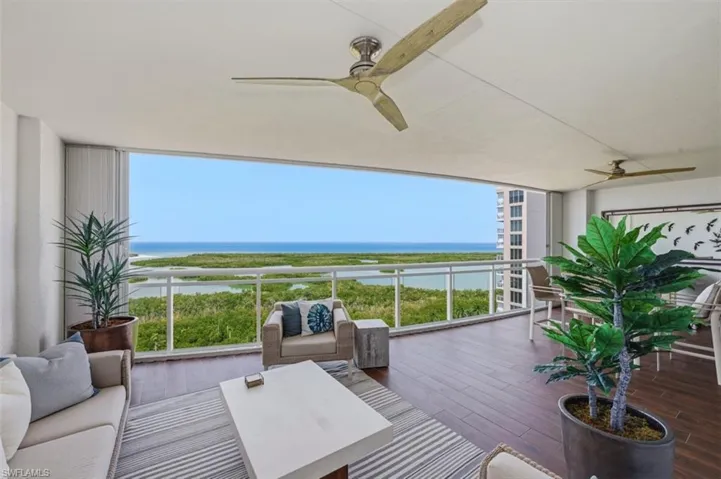 13915 Old Coast Rd 2005, Naples, Florida 34110