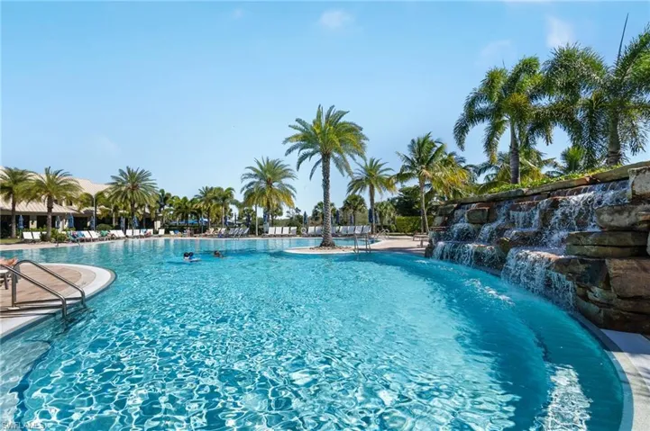 6820 Winding Cypress Dr, Naples, Florida 34114