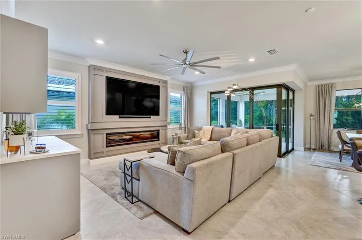 6820 Winding Cypress Dr, Naples, Florida 34114