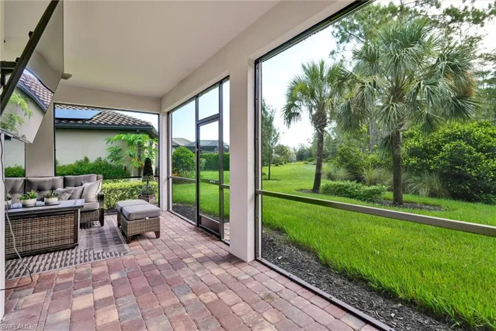 6820 Winding Cypress Dr, Naples, Florida 34114