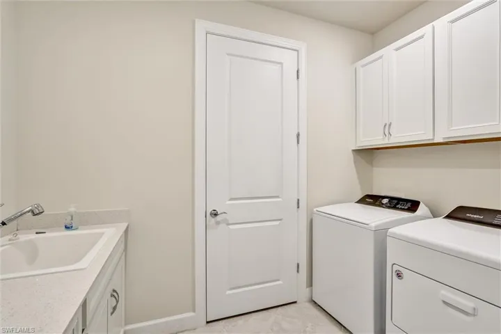 6820 Winding Cypress Dr, Naples, Florida 34114