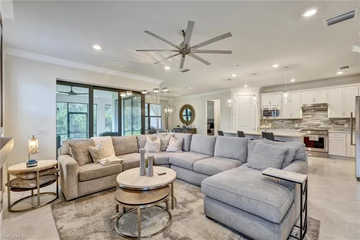 6820 Winding Cypress Dr, Naples, Florida 34114