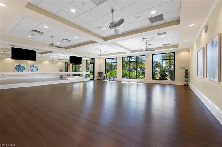 6820 Winding Cypress Dr, Naples, Florida 34114