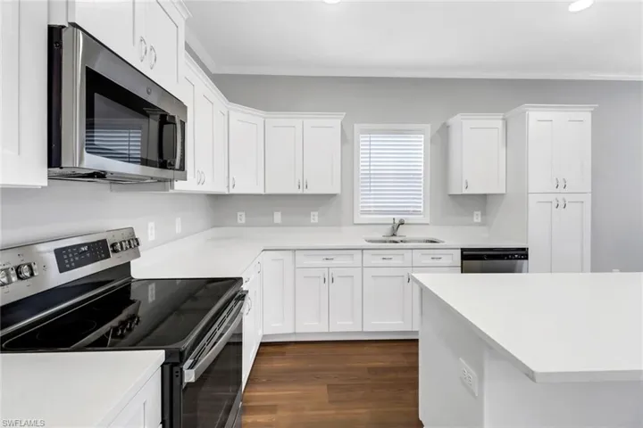 837  Da Vinci S AVE, Lehigh Acres, FL 33974
