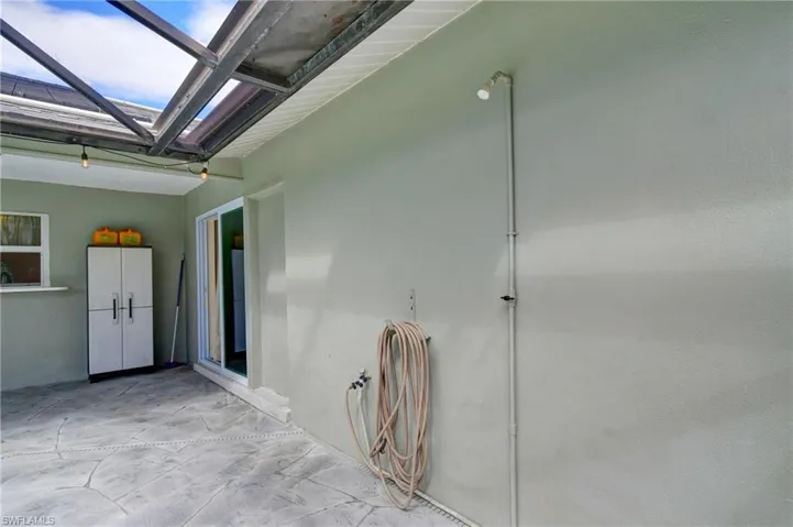 4718 Forest Glen Dr, North Fort Myers, Florida 33903