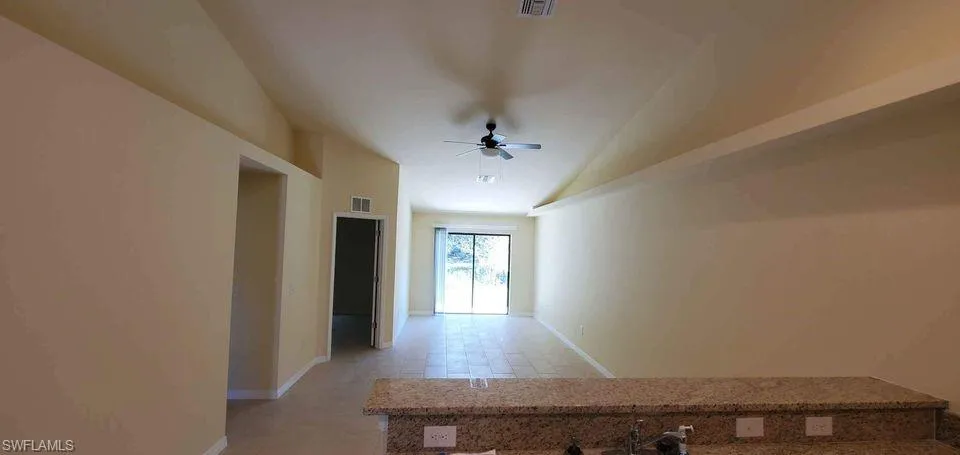 811 Se 24th Ave, Cape Coral, Florida 33990