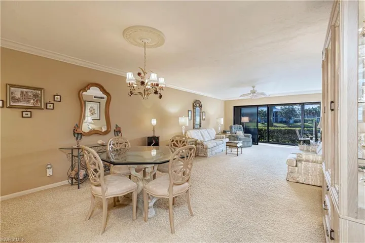 Dining-living open concept