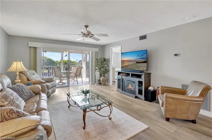 5515  Rattlesnake Hammock  RD, Naples, FL 34113