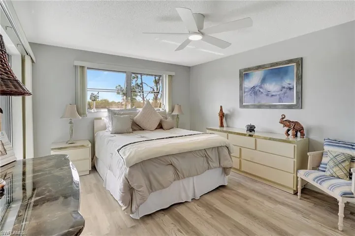 5515  Rattlesnake Hammock  RD, Naples, FL 34113