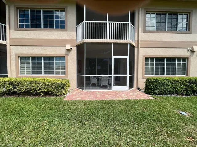 9113  Michael  CIR, Naples, FL 34113