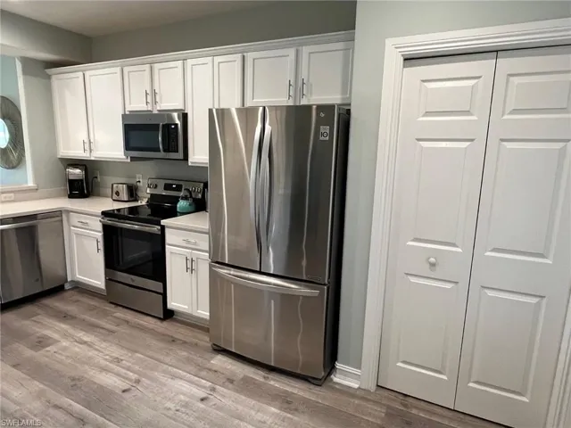 9113  Michael  CIR, Naples, FL 34113