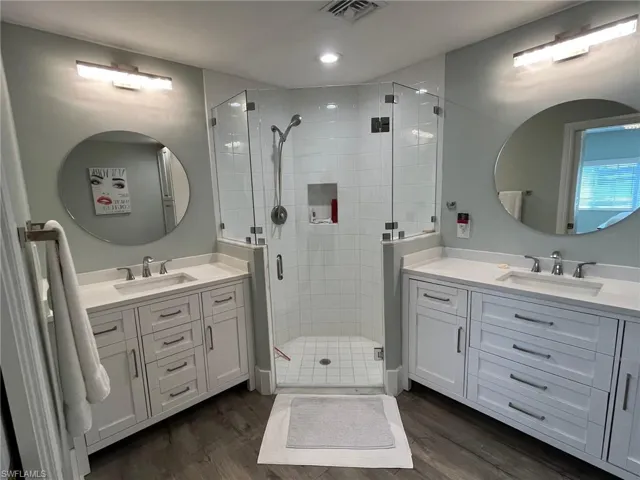 9113  Michael  CIR, Naples, FL 34113