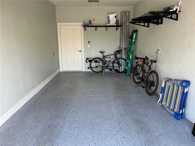 9113  Michael  CIR, Naples, FL 34113