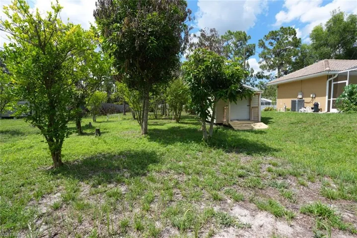 219 Columbus Ave, Lehigh Acres, Florida 33936