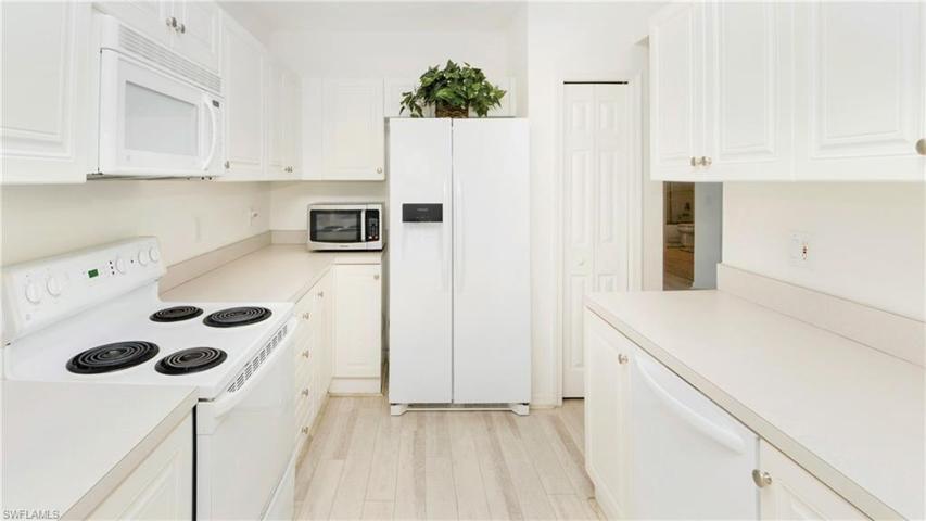 4690 Hawks Nest WAY # 104, NAPLES FL 34114