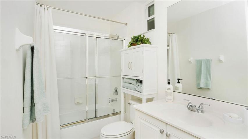 4690 Hawks Nest WAY # 104, NAPLES FL 34114