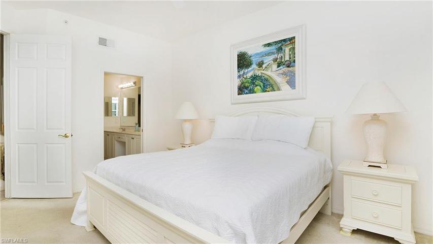4690 Hawks Nest WAY # 104, NAPLES FL 34114