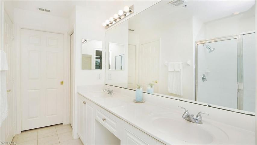 4690 Hawks Nest WAY # 104, NAPLES FL 34114